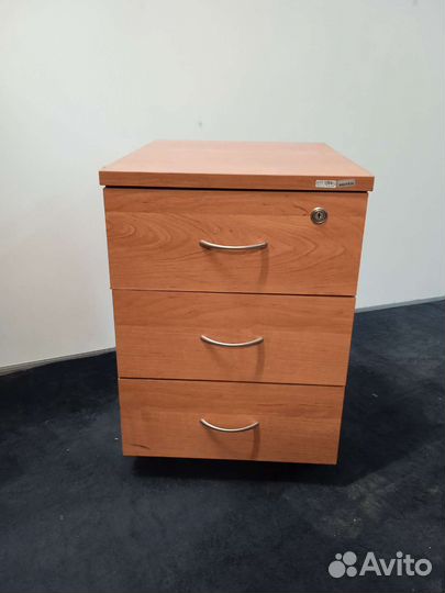 Тумба выкатная