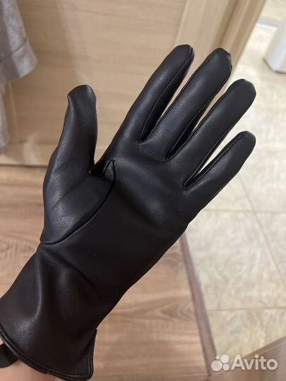 Перчатки женские кожаные новые