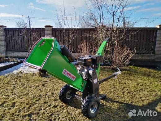 Измельчитель веток, древесины, дробилка