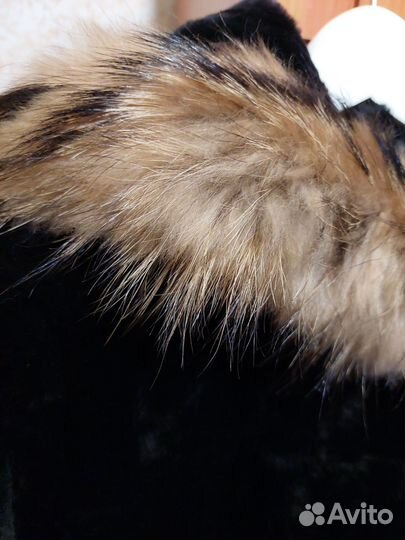 Шуба мутоновая с капюшоном 52