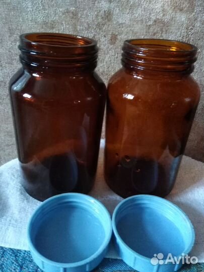 Банки из тёмного стекла,для приготовления лекарств