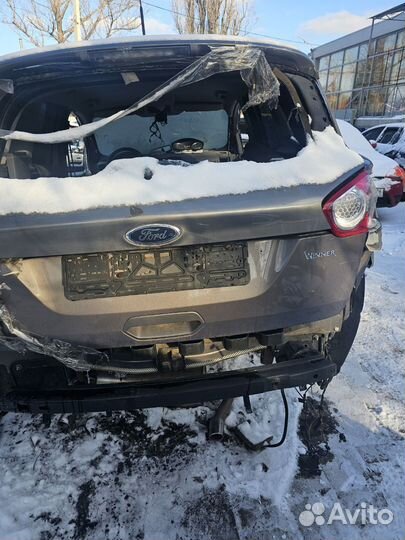 В разборе ford Kuga 2010