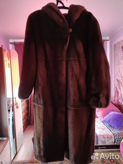 Норковая шуба из короткошёрстной цельной