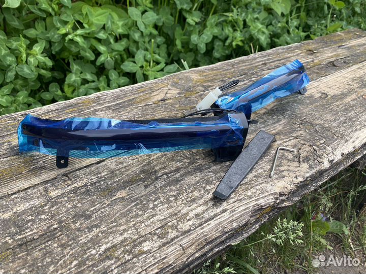 Динамические поворотники Volkswagen Touareg 2