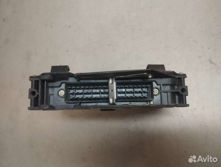 Блок управления abs volkswagen passat b4 0.0 1h0907379d. 10094103204. 10094103434