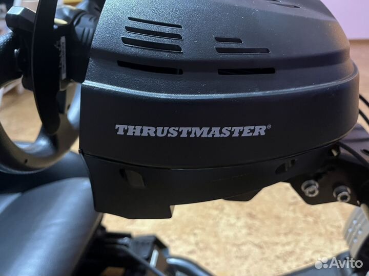 Игровой руль thrustmaster t300