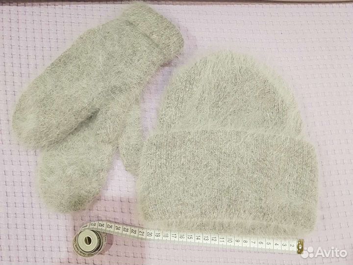 Комплект шапка и варежки