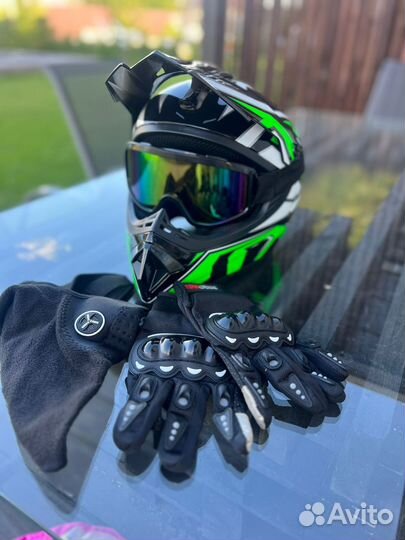 Шлем кроссовый