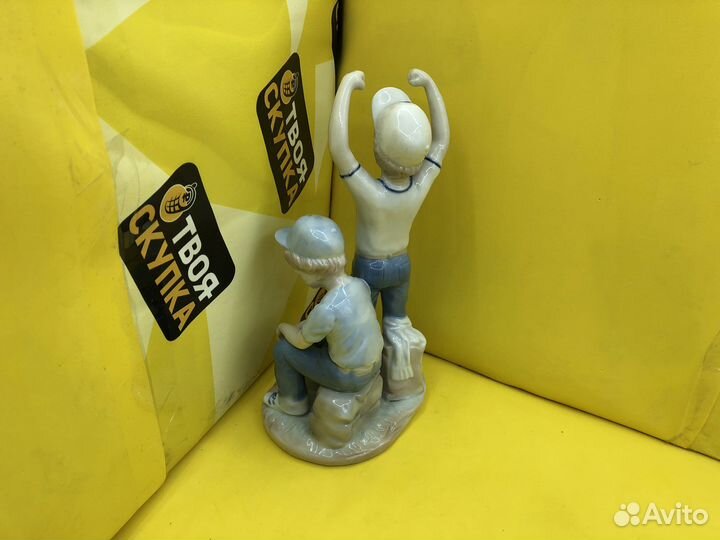 М.1452 Фарфор 1989г Poul Sebastian