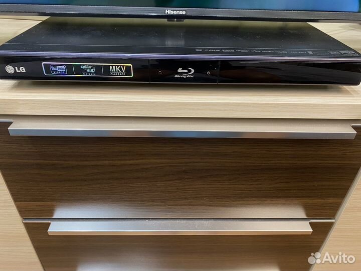 Blu-ray плеер LG BD560