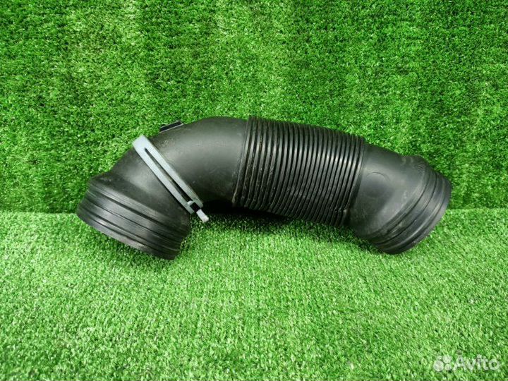Патрубок воздушного фильтра Volkswagen Tiguan CAW