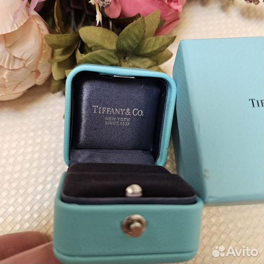 Коробка Tiffany для кольца