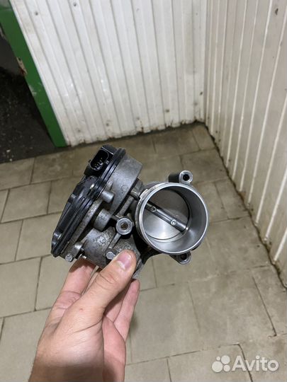 Дроссельная заслонка Приора