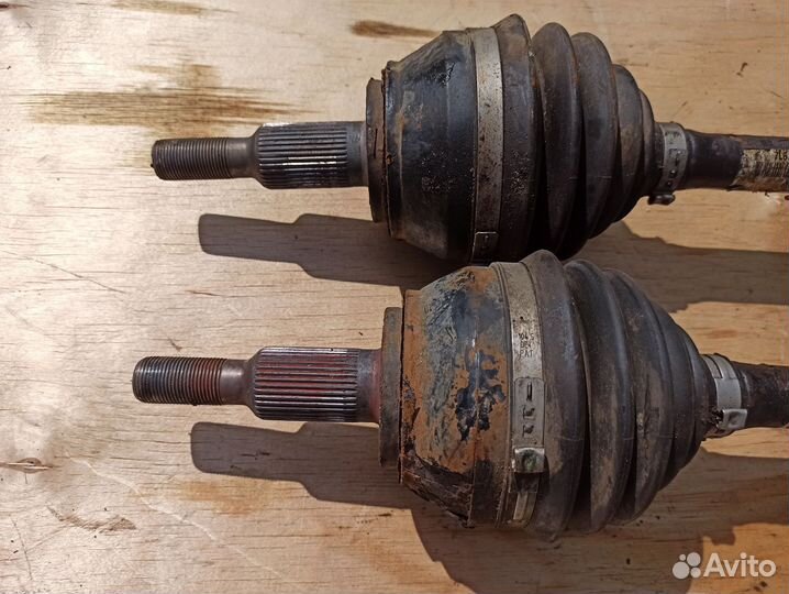 Привод передний Volkswagen Touareg 7L 2.5