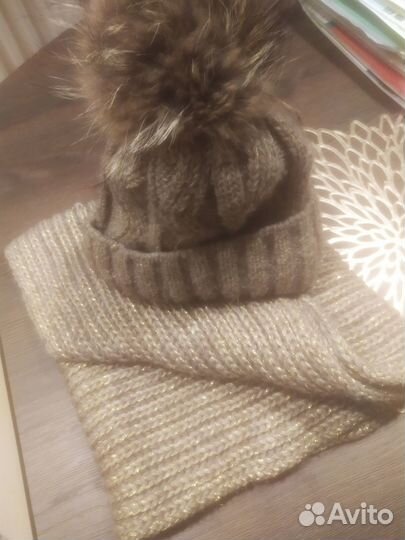 Комплект шапка и снуд в идиальном состоянии
