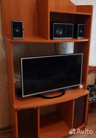 Стенка в гостиную со шкафом