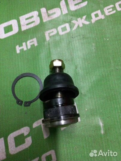 Шаровая опора Mitsubishi Chariot 1995