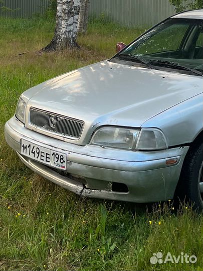 Бампер на volvo s40 v40