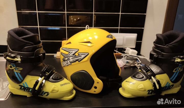 Горнолыжные ботинки детские на ногу 19,5-20,5 см