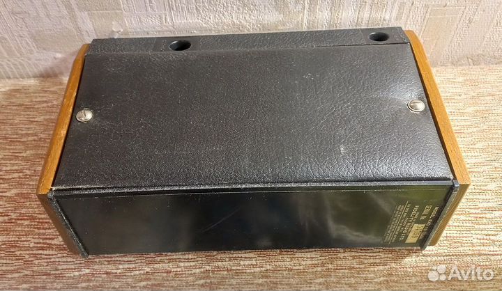 Английский радиоприёмник 1970 года