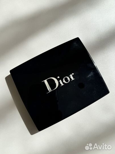 Оригинал Тени для век dior 689 Mitzah