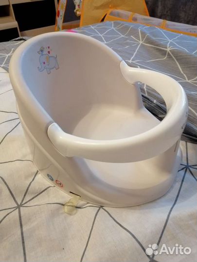 Стульчик для купания в ванной