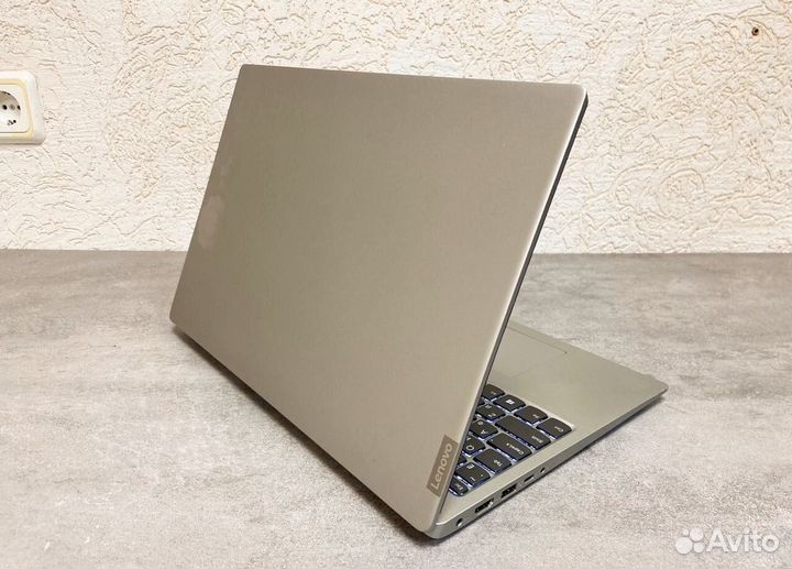 Ноутбуки с закрытого офиса 90 шт