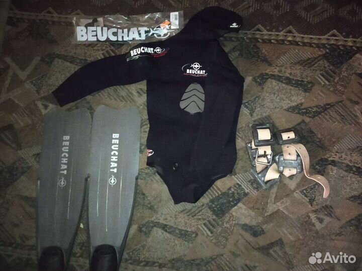 Гидрокостюм с ластами от Beuchat Mundial Elaskin