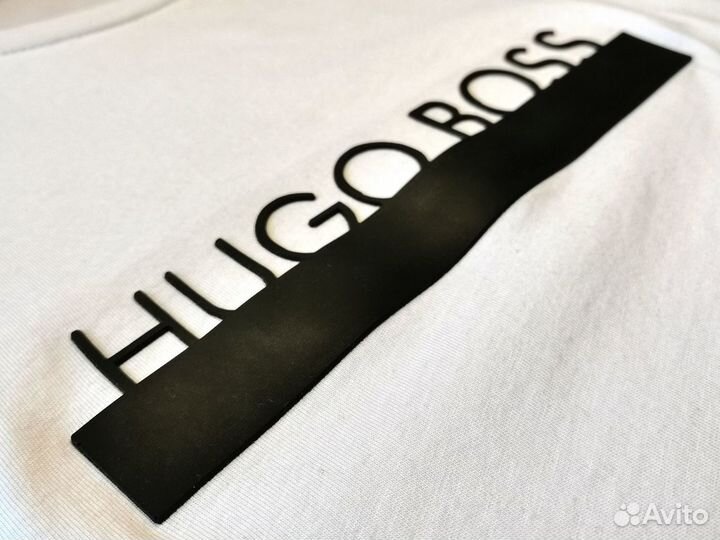 Футболка белая hugo boss