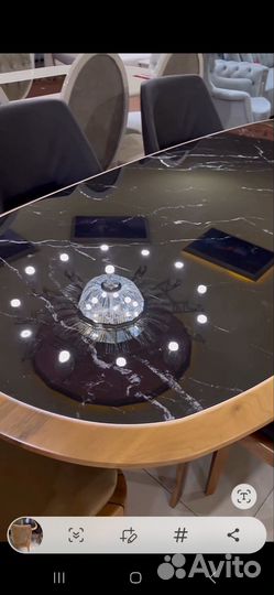 Столы и стулья