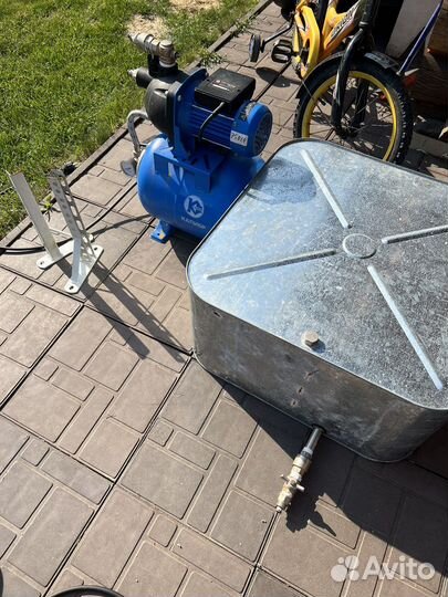 Бак 100л оцинкованный плоский с краном