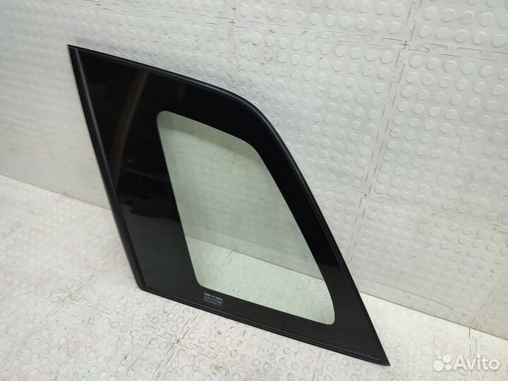 Стекло кузова левое Suzuki Grand Vitara 2 JT