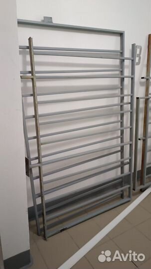 Оконные рамы бу, стекла, металлические решетки