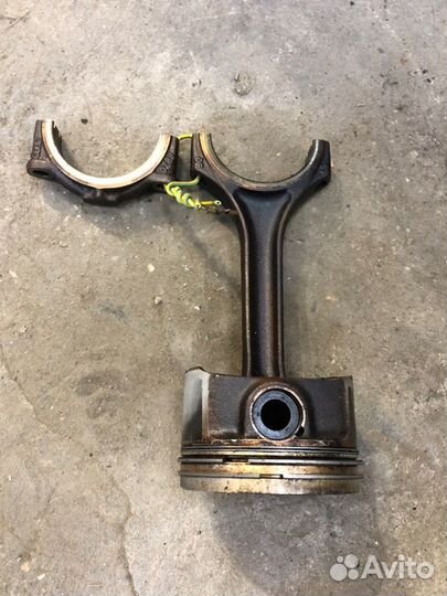 Поршень с шатуном Audi Allroud Quattro A6 2.7BES