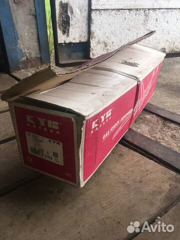 Амортизатор кyb 333247 (стойка)