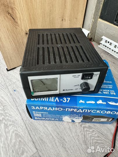 Зарядно-предпусковое устройство Вымпел-37