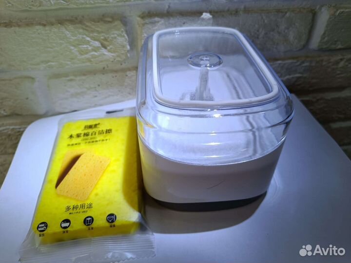 Кухонный дозатор диспенсер