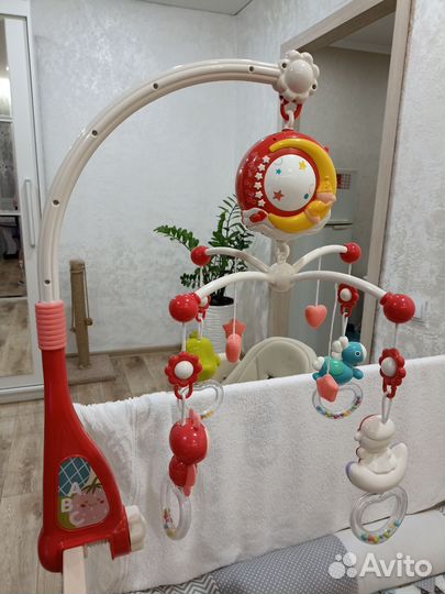 Мобиль на кроватку с проектором и пультом