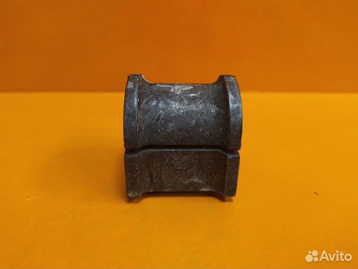 Втулка стабилизатора Mitsubishi Colt Z30 2002-2012