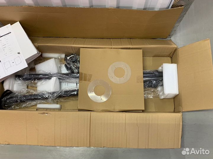 Напольная стойка под планшет PAD12-D2AL черная