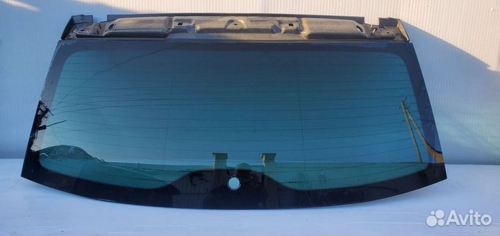 Стекло крышки багажника VW Touareg GP 2004-2010г
