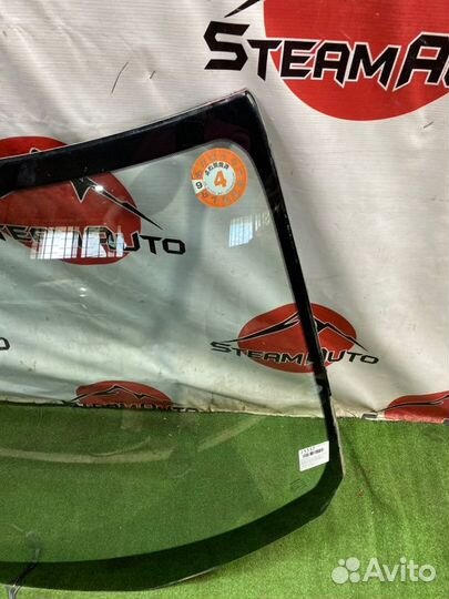 Лобовое стекло Toyota Corolla Fielder NZE164