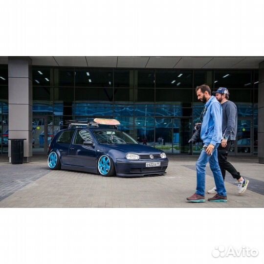 Накладки на пороги Volkswagen Golf 4