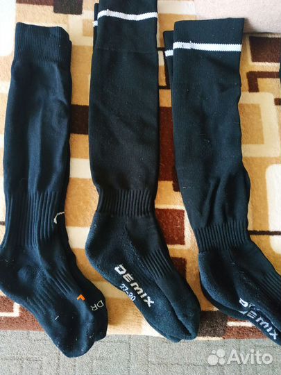 Продаются гетры футбольные детские