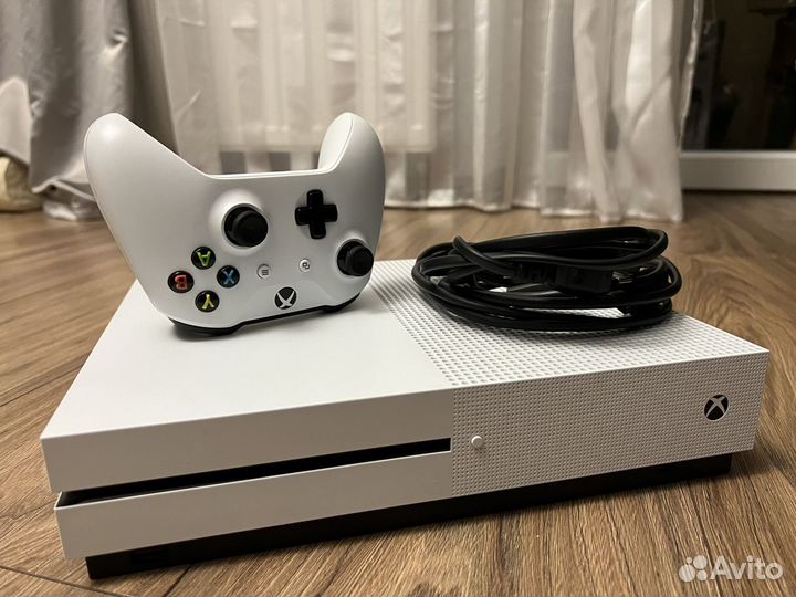 Xbox One S 1Tb + 450 игр + Live Gold, 4k