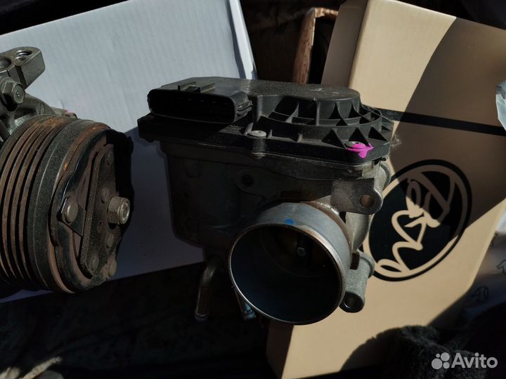 Дросельная заслонка лансер 10