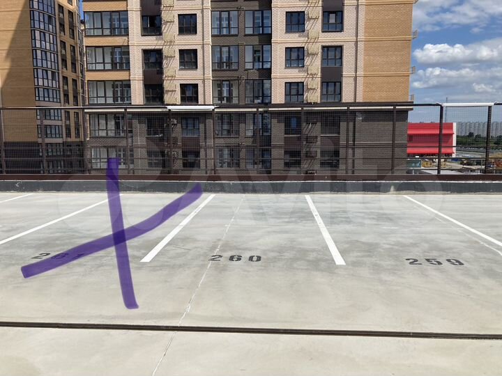 Машиноместо, 13 м²