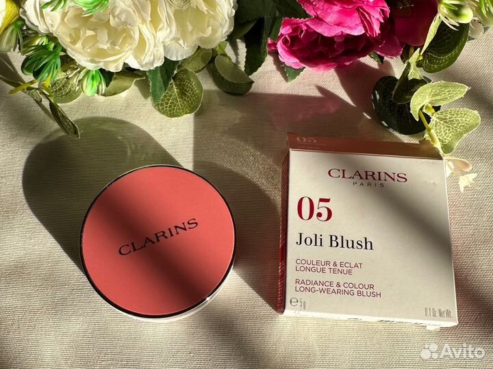 Clarins румяна