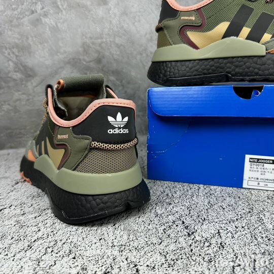 Кроссовки adidas nite jogger