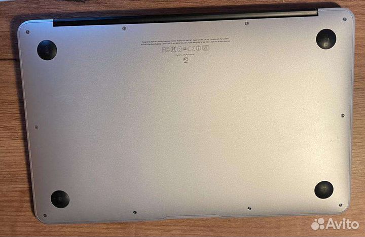 Apple MacBook Air (середина 2011)